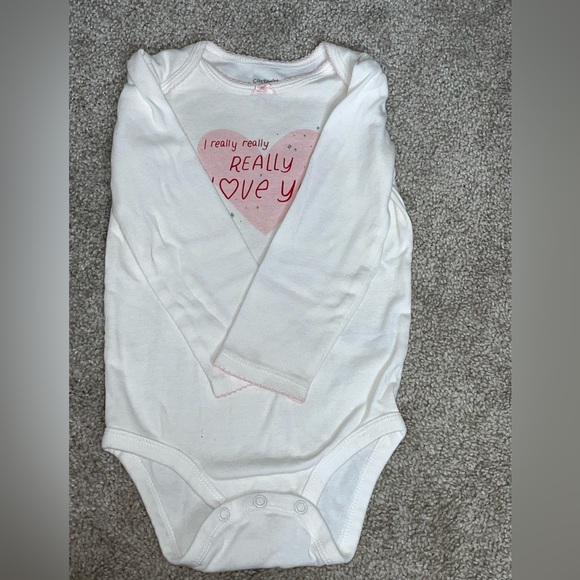 Baby Carter's 2-Piece Valentine's Day Set - Picture 4 of 9